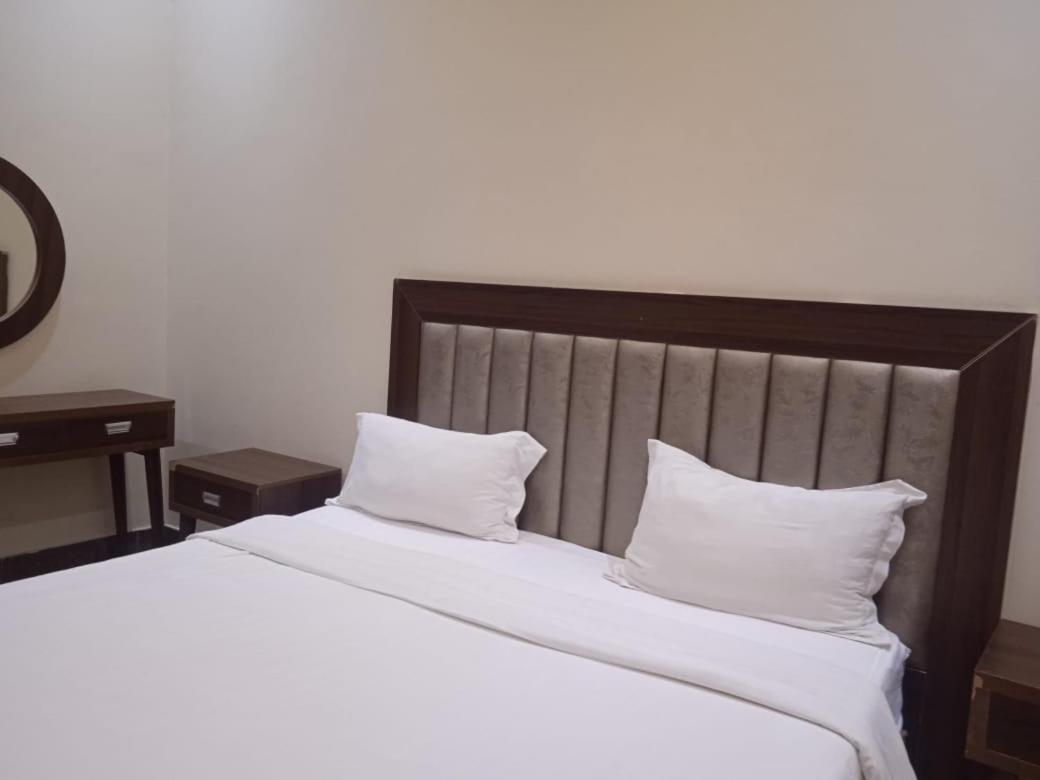 Quiet Rooms 7 Riyadh Eksteriør bilde