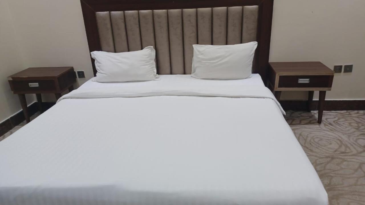 Quiet Rooms 7 Riyadh Eksteriør bilde
